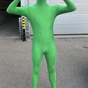 Green Screen, Suit